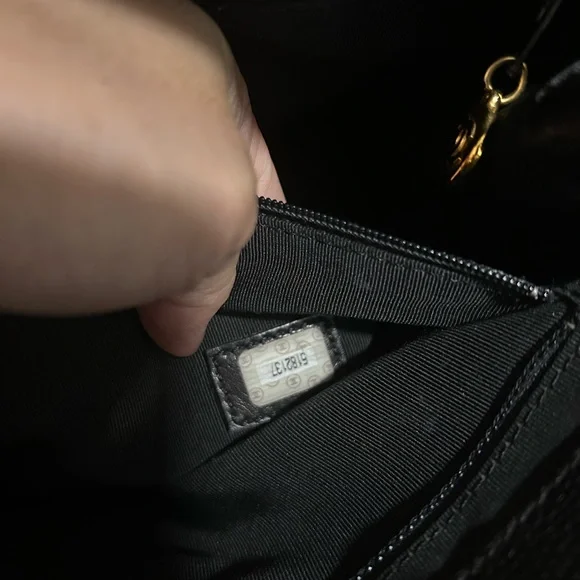 Chanel Classic Black Leather Shoulder Bag - Picture 6 of 10